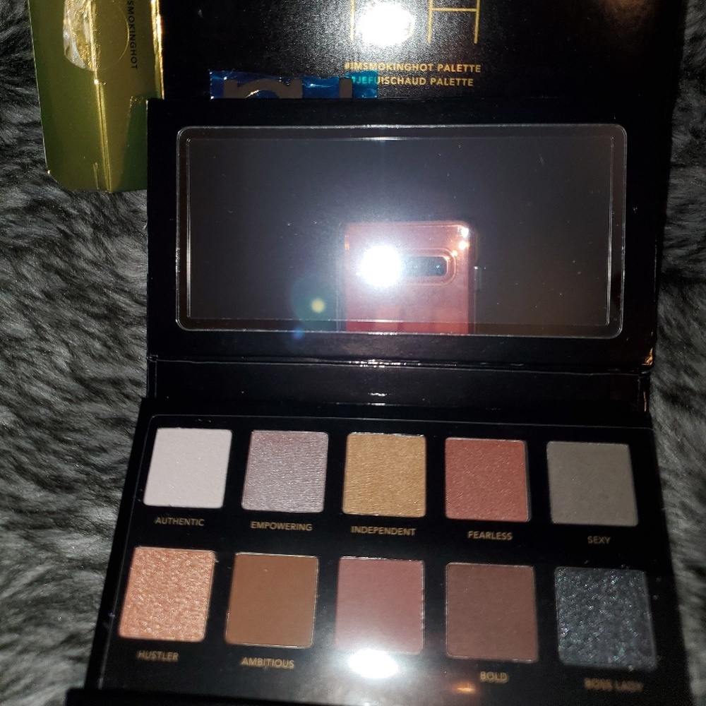 Ish smoking hot palette